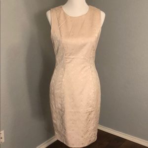 NWT 💞 H&M  cream dress beige